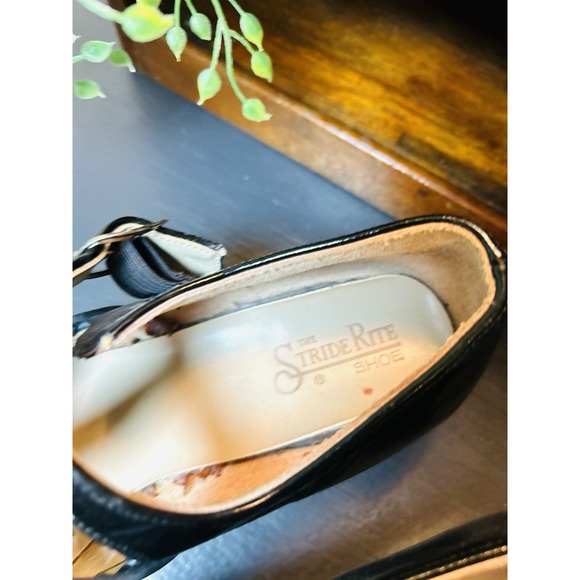 Vintage Girls Leather Shoes Stride Rite 3D Hard‎ Soles T Strap Mary Jane Black - Picture 3 of 8